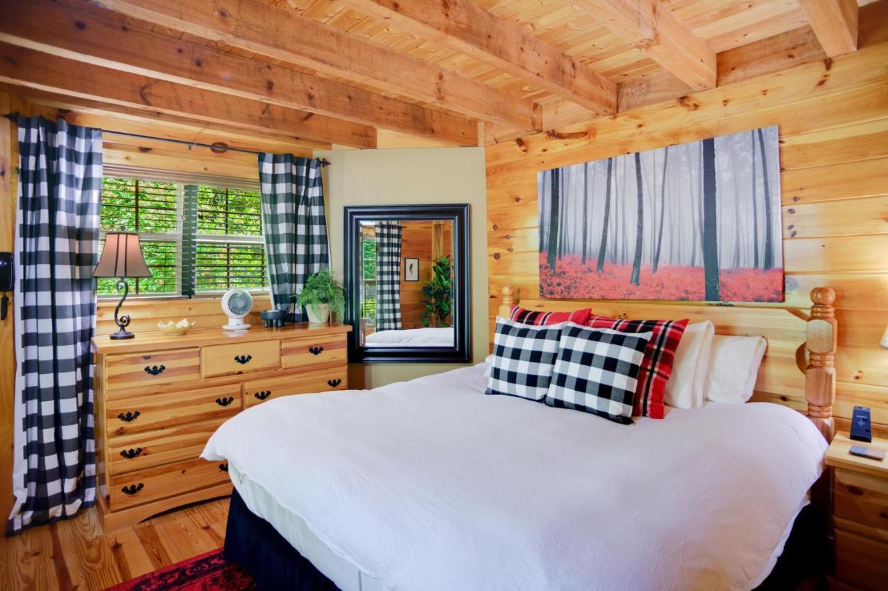 Tree Top Lodge - Gorgeous Lake Cabin With Hot Tub & Magnificent Views Of Forests And Mountains! Cabin Butler Екстер'єр фото