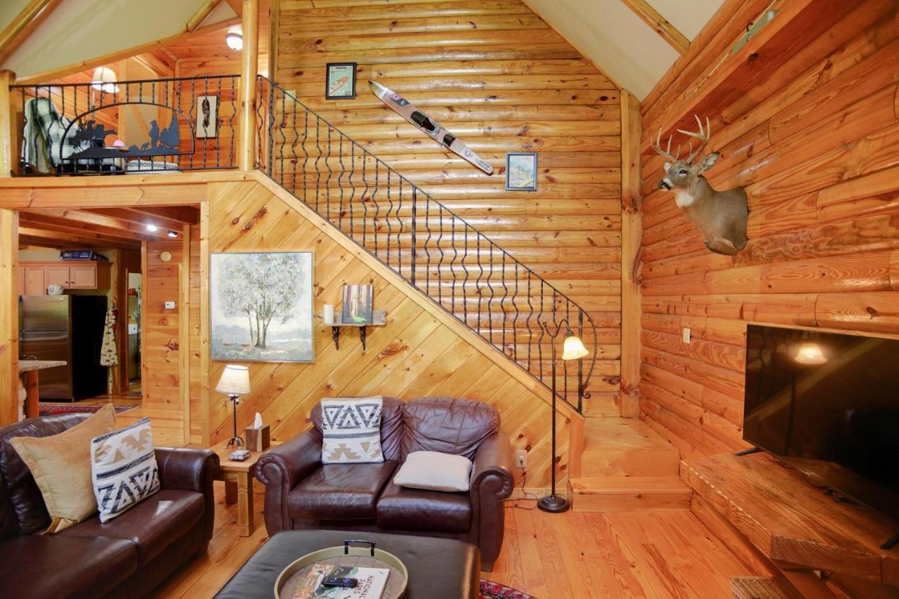 Tree Top Lodge - Gorgeous Lake Cabin With Hot Tub & Magnificent Views Of Forests And Mountains! Cabin Butler Екстер'єр фото
